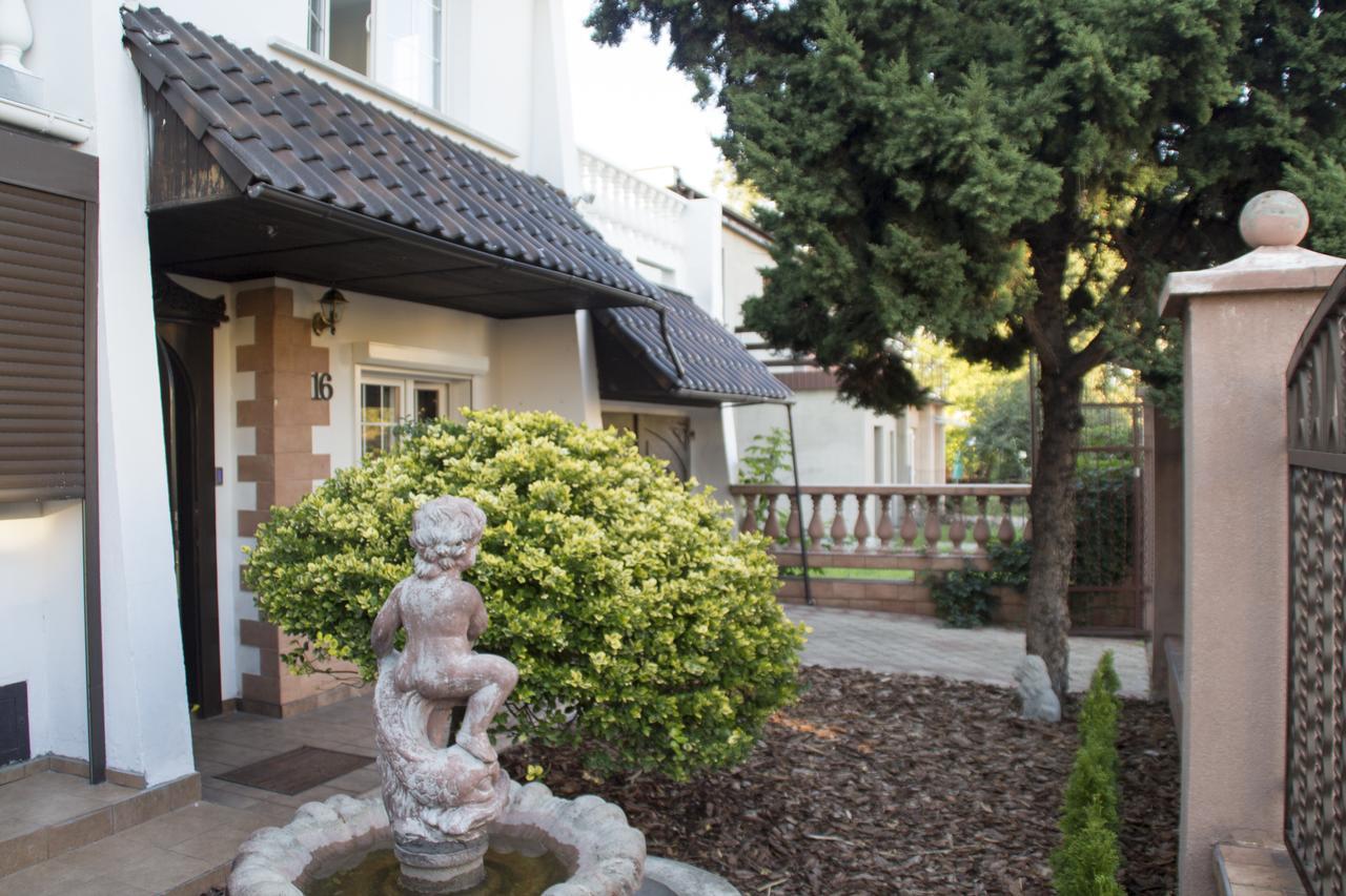 Magic Garden Hostel Kalisz  Exterior photo